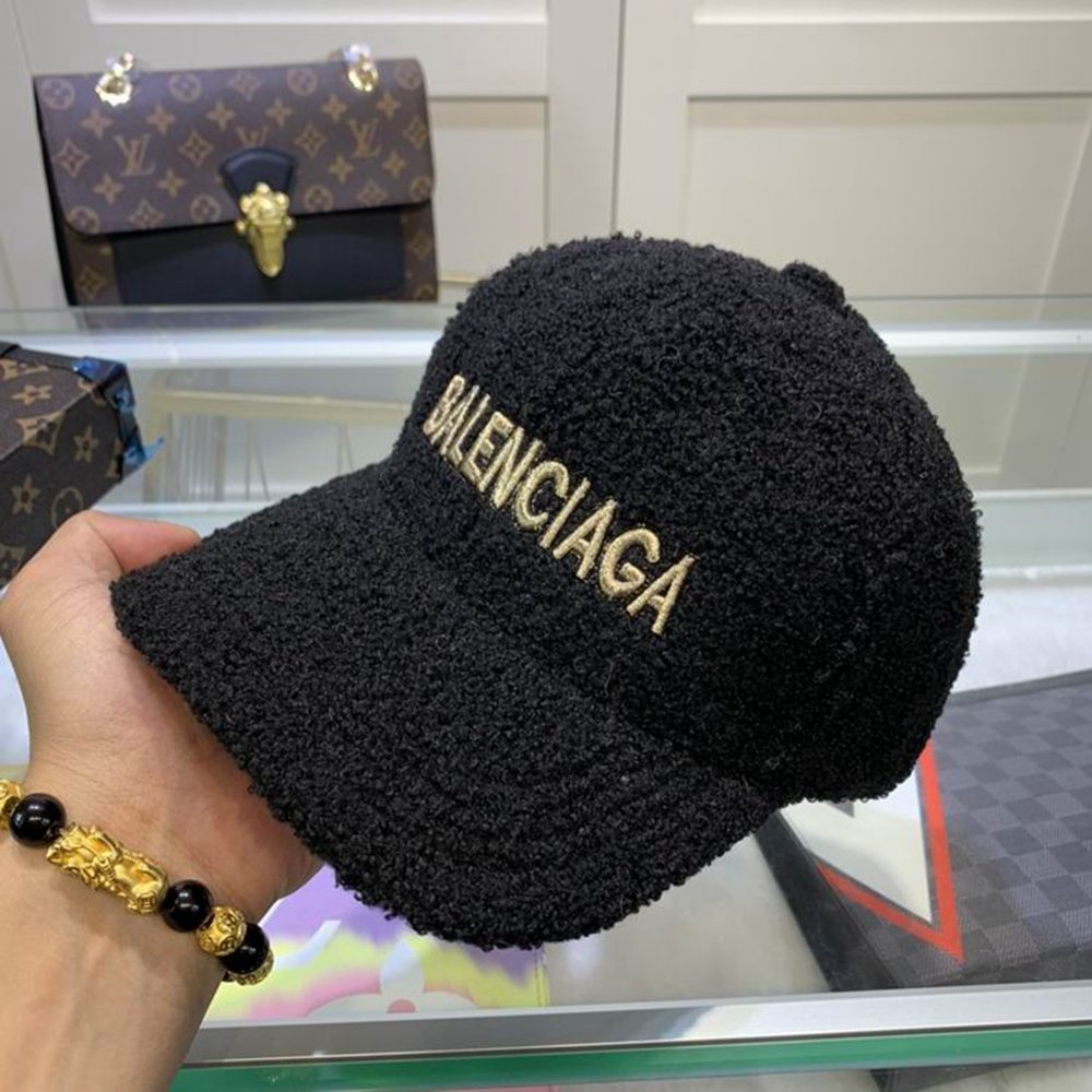 Ba1en*iaga Hat